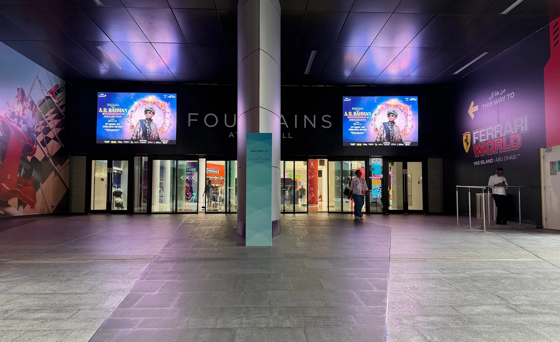 Digital display network at Yas Mall